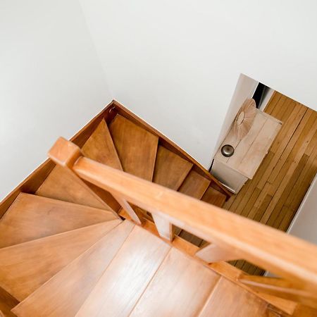Logement Entier Ou A Partager Dans Maison Familiale A Rueil Malmaison, Proche De Paris La Defense Exterior photo