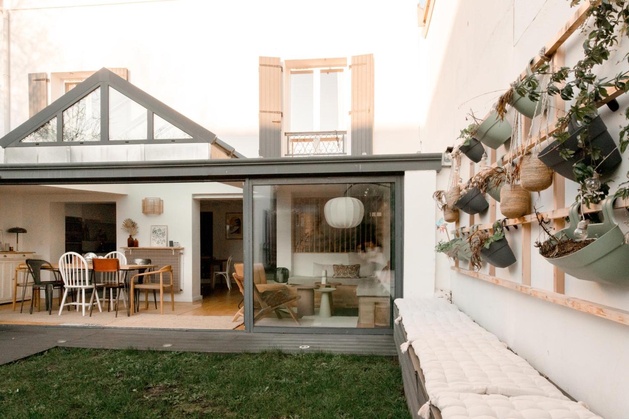 Logement Entier Ou A Partager Dans Maison Familiale A Rueil Malmaison, Proche De Paris La Defense Exterior photo