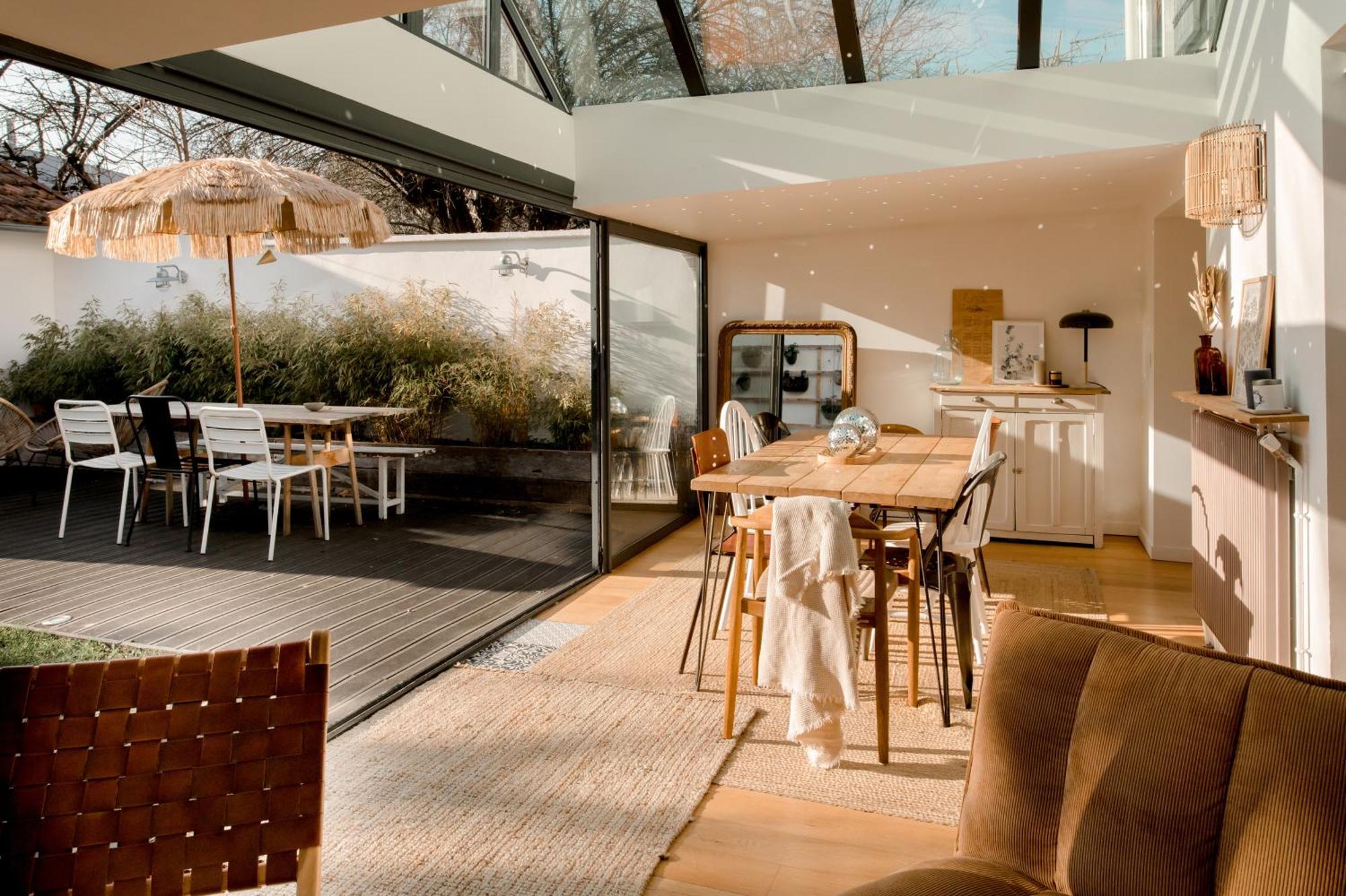 Logement Entier Ou A Partager Dans Maison Familiale A Rueil Malmaison, Proche De Paris La Defense Exterior photo